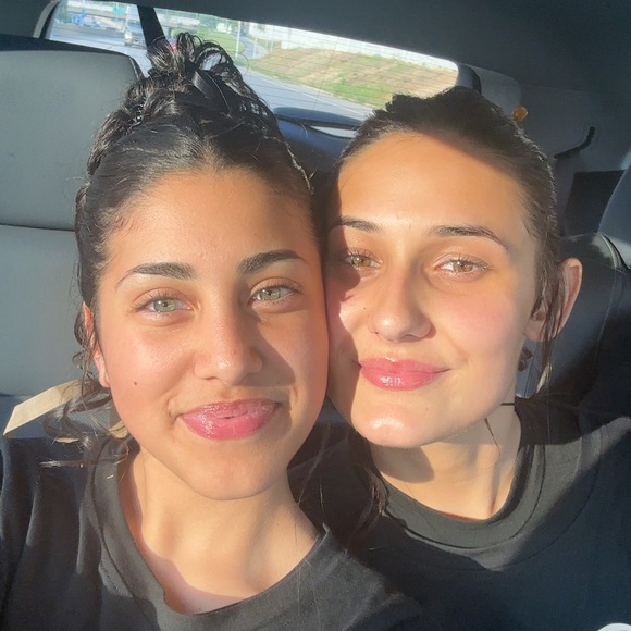 ~Meet your Posher~ - Picture 3 of 15